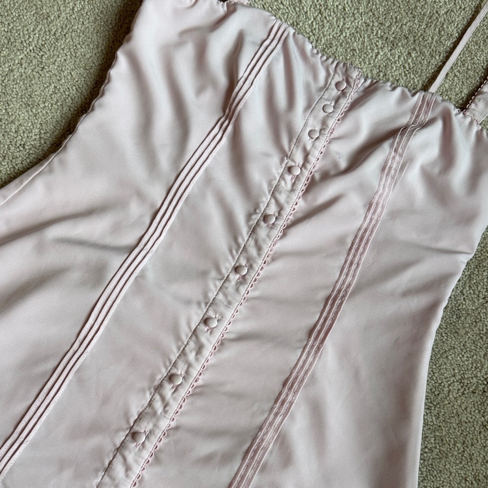 Light Pink Button-Front Bodycon Dress - Picture 3 of 4
